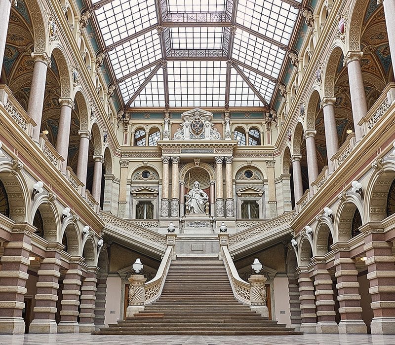  Justizpalast Innenansicht